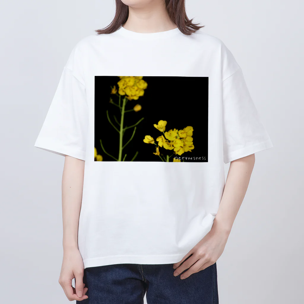 nervousnessの菜の花 nervousness Oversized T-Shirt