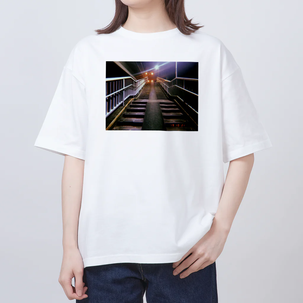 沼倉の橋の横 オーバーサイズTシャツ