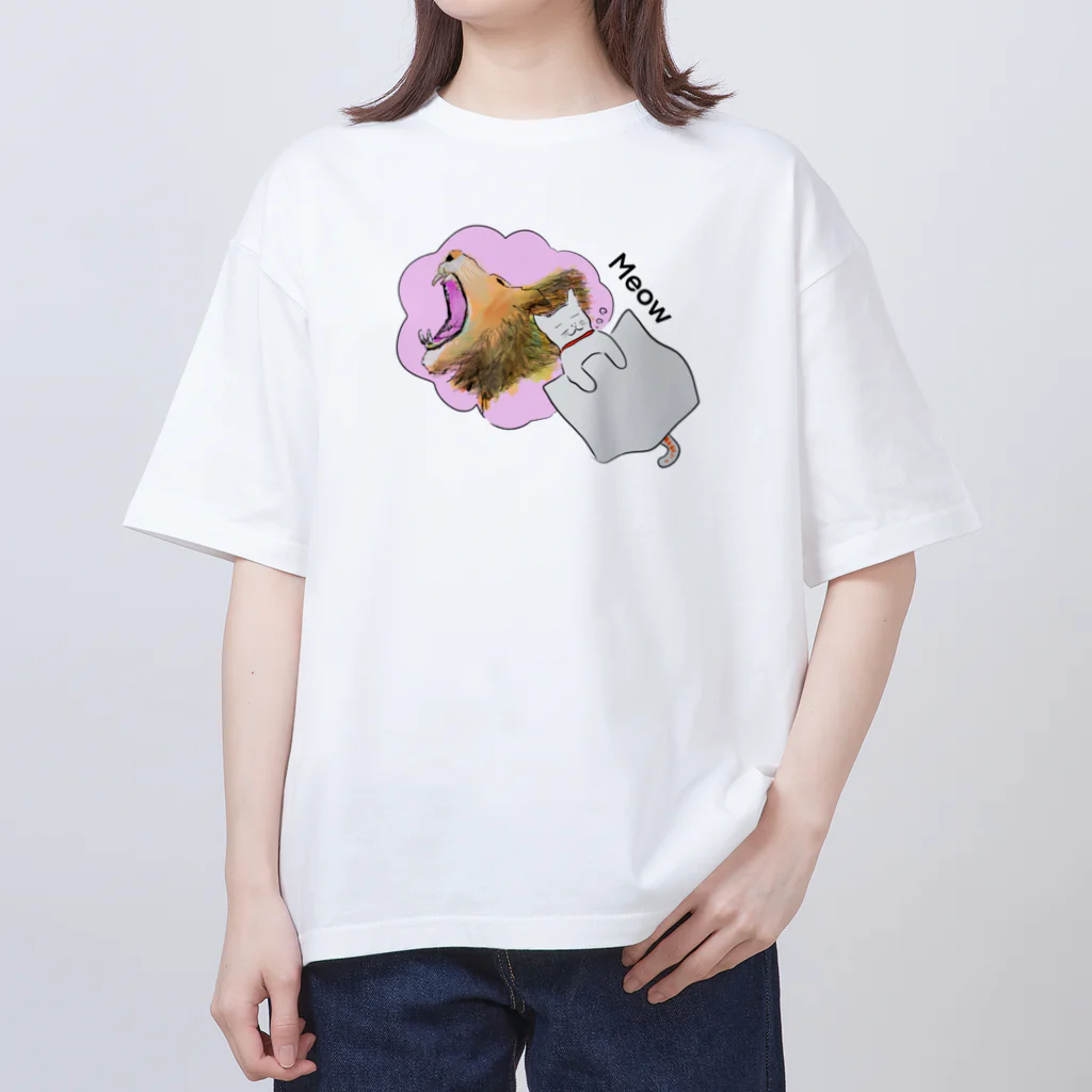 世界中の 『可愛い』を集めましたの夢見るこねこ Oversized T-Shirt