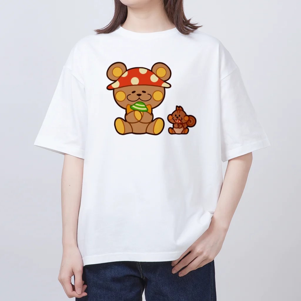 レタ(LETA)のぬいクマちゃんのキノコがり Oversized T-Shirt