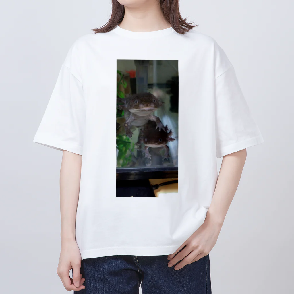 sorasora-のウーパールーパー　仲良しコンビ Oversized T-Shirt