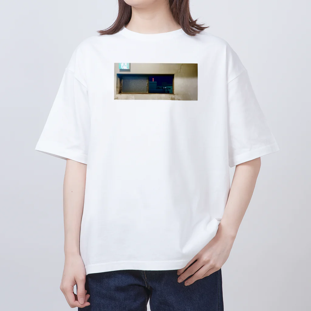 KAIHO PLAYLISTのどこかの街のホテル Oversized T-Shirt