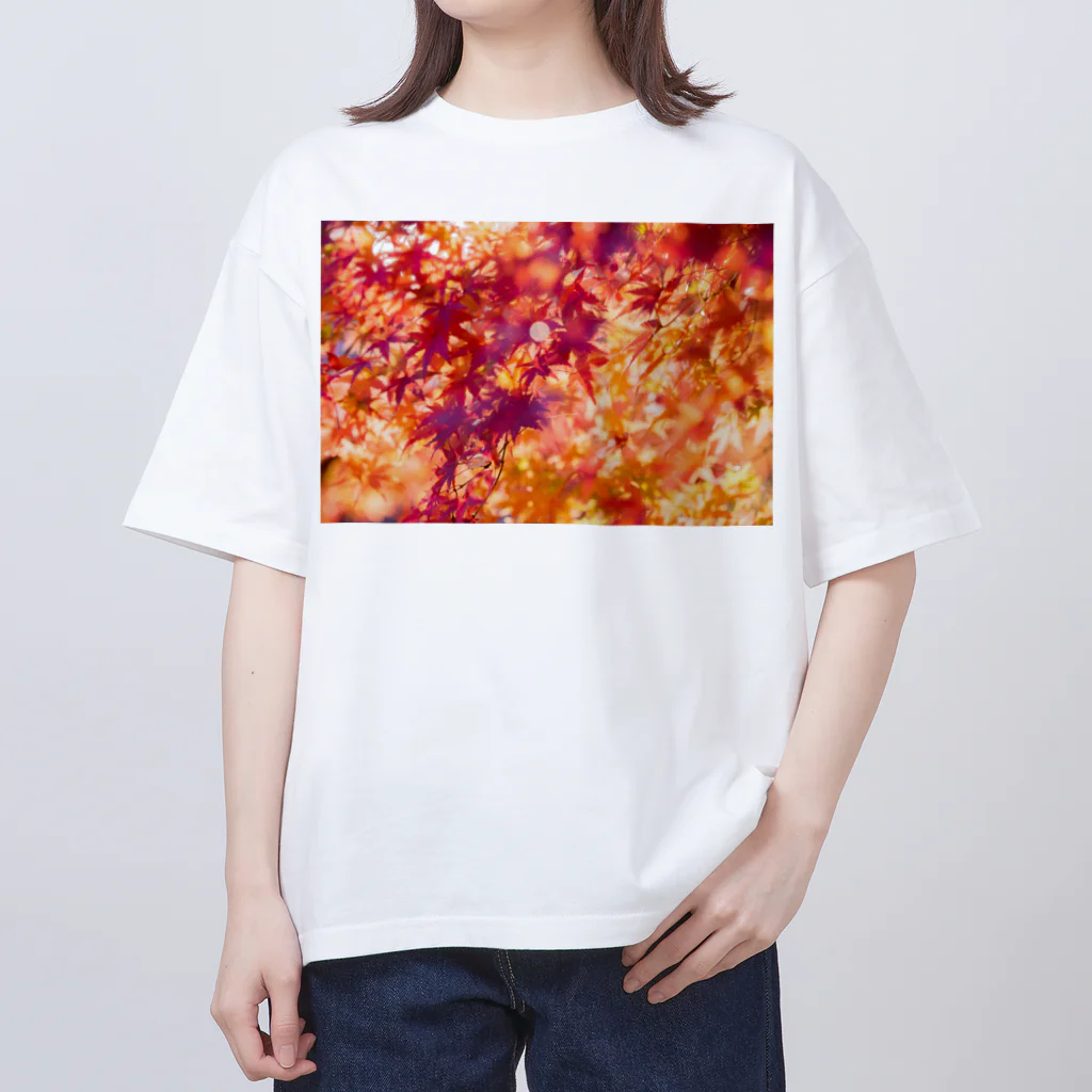 最終進化的量産型良のオレンジノコウヨウ Oversized T-Shirt