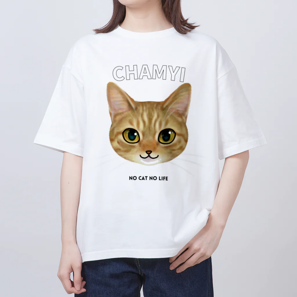 猫のイラスト屋さんのchamyi Oversized T-Shirt