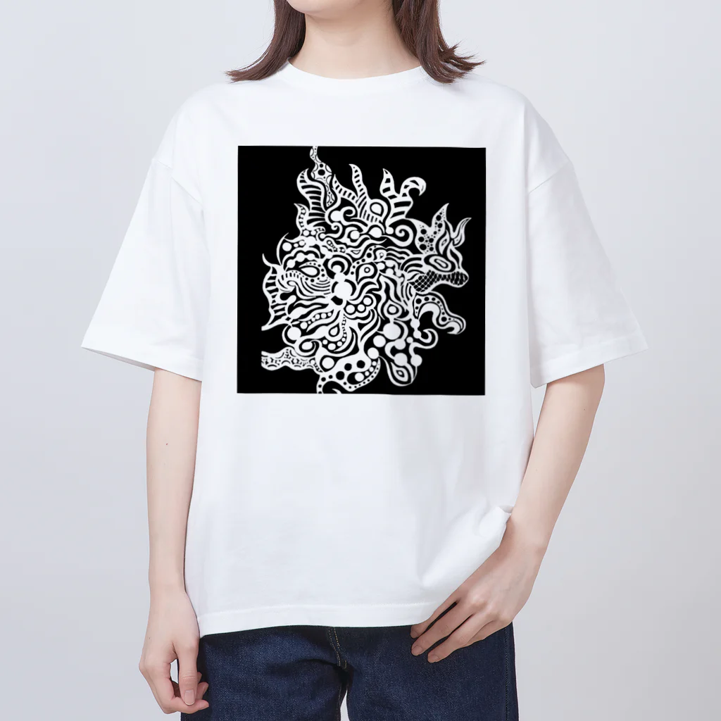 佐藤葉月王国の狐火 Oversized T-Shirt