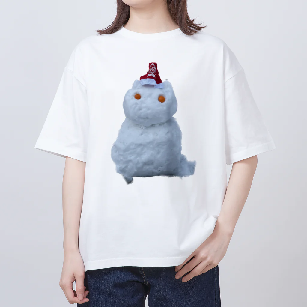 隠れ家オムネコの雪ネコダルマ オーバーサイズTシャツ