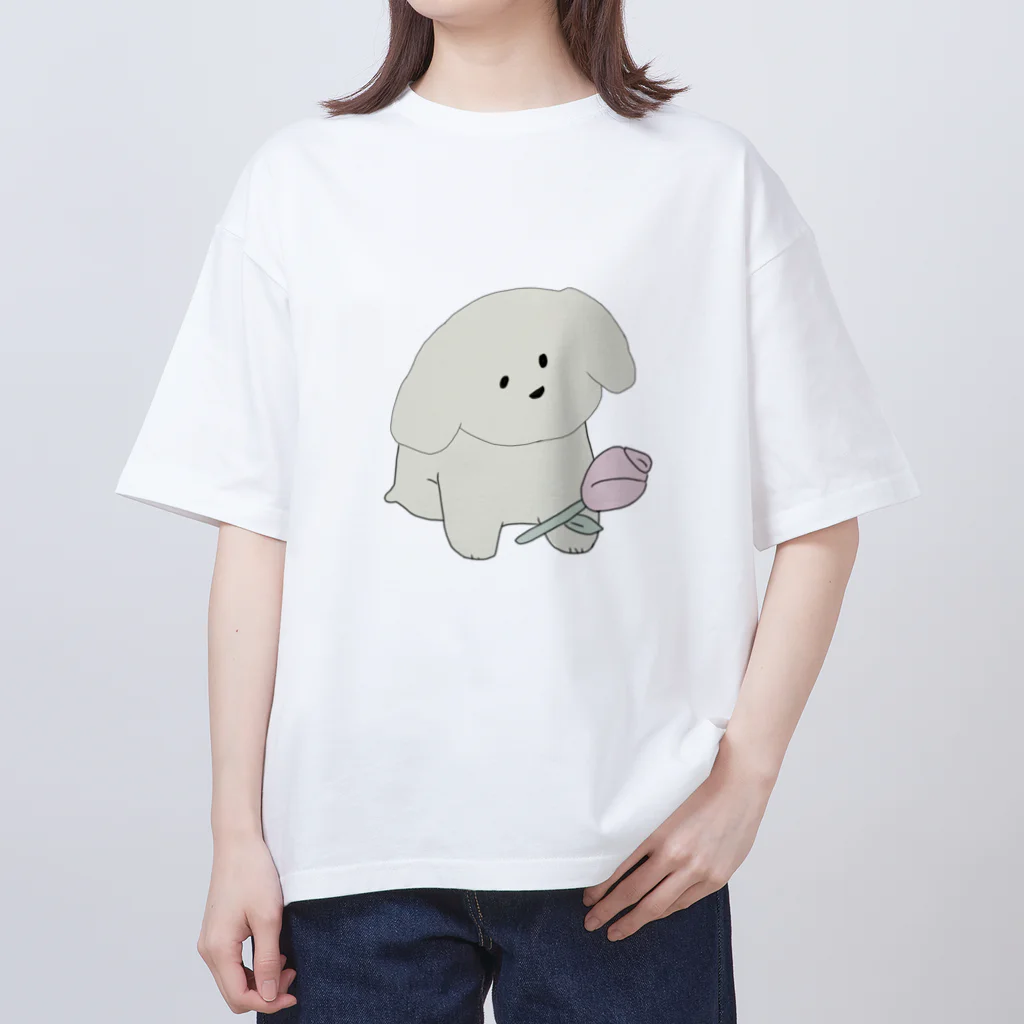 みにゆん　ねこのRoses and cute puppies ~ Oversized T-Shirt