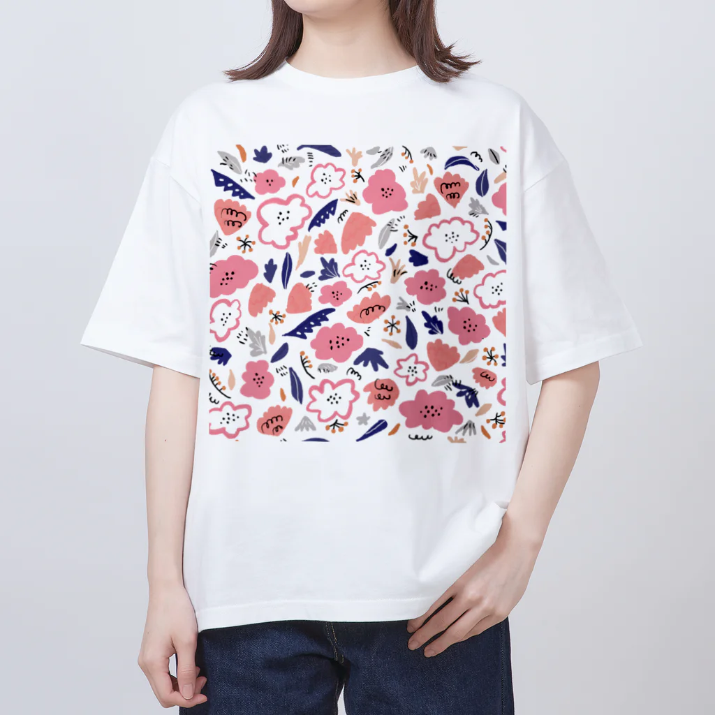 Katie（カチエ）の抽象的な手描きの花柄 Oversized T-Shirt