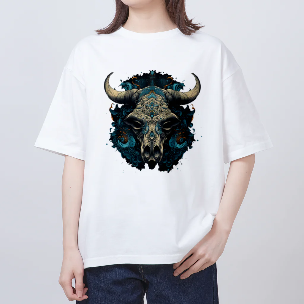 Luminorの牛頭幻想図 Oversized T-Shirt