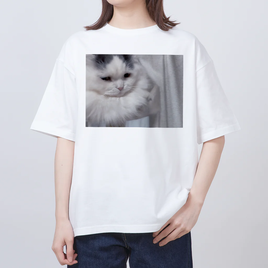 mameomameの悲壮感あふれるおまめ Oversized T-Shirt