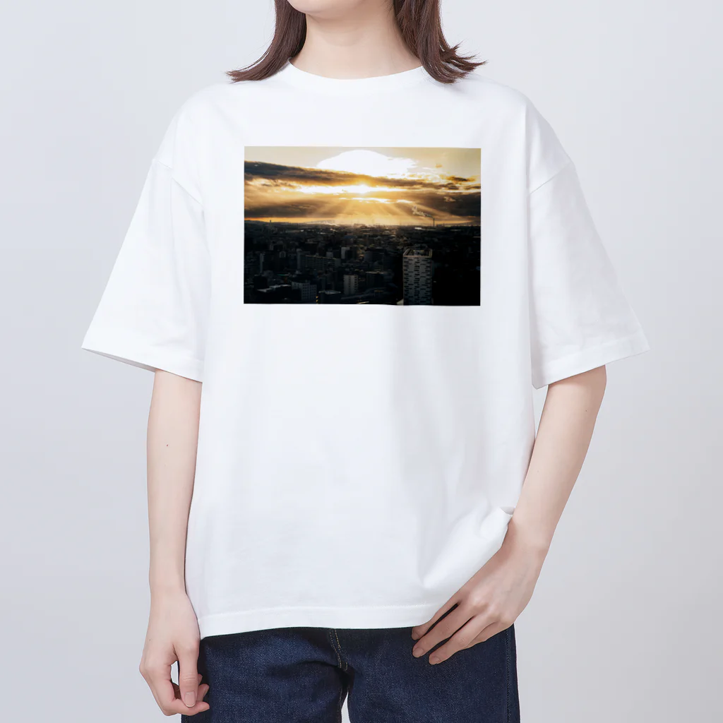 koki_filmsの天使の梯子 オーバーサイズTシャツ