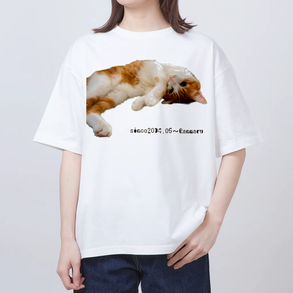 茶トラ白（通称:チャト）のうちの蘭丸くん Oversized T-Shirt