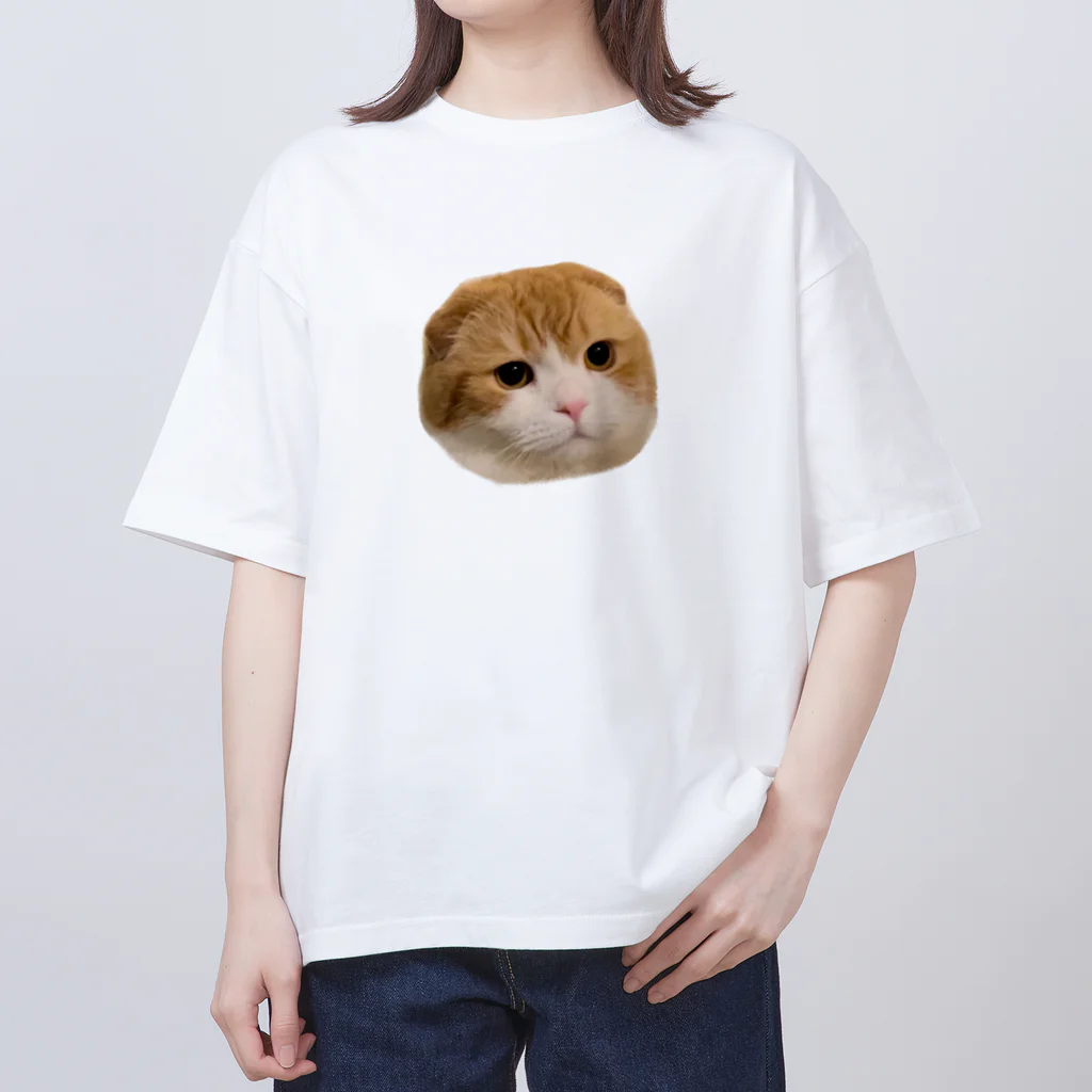 Pemomiの丸顔のねこ オーバーサイズTシャツ