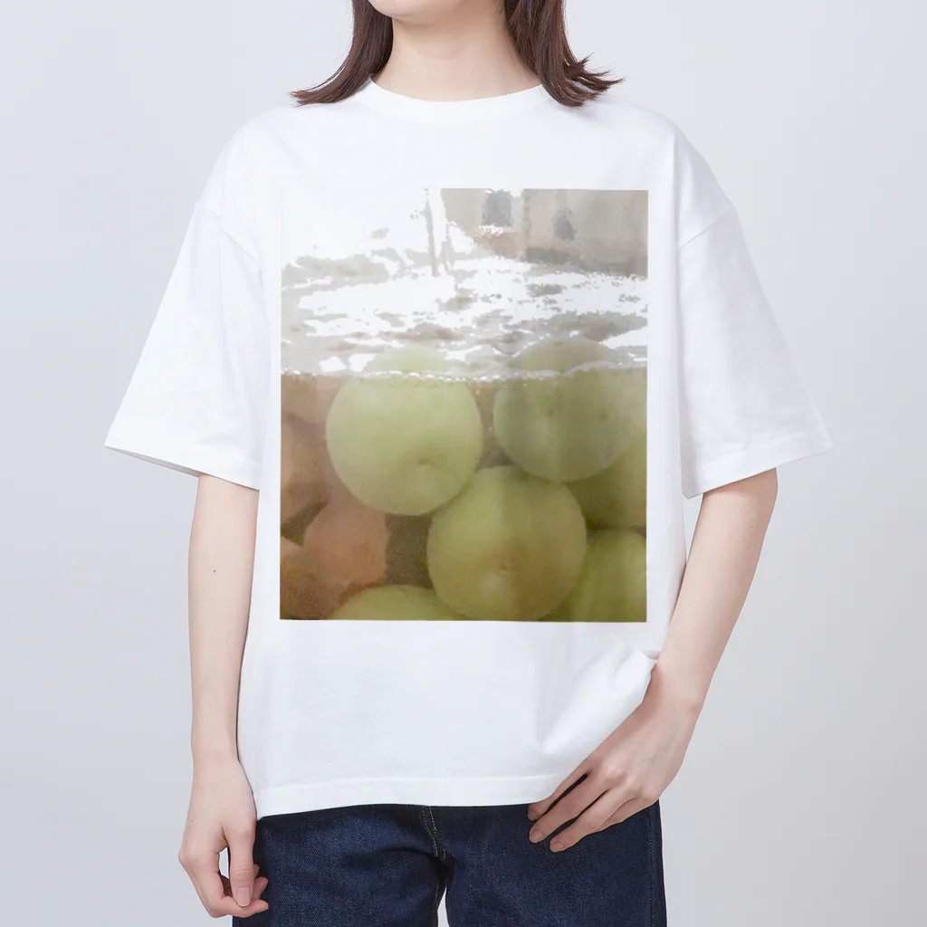 いぴやさんのうるおう梅酒 Oversized T-Shirt