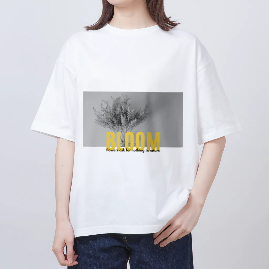 crescentのbloom オーバーサイズTシャツ