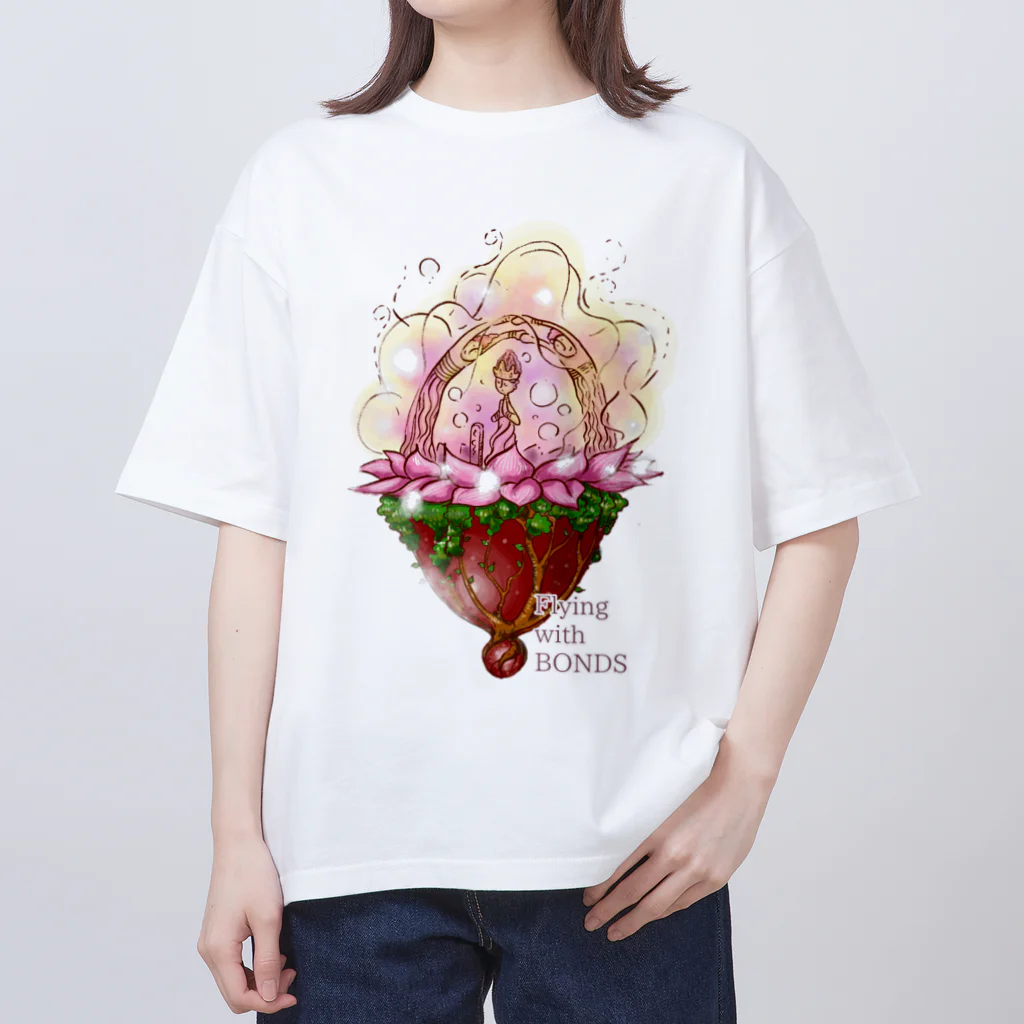 ハッピースマイルの神様の乗り物 Oversized T-Shirt