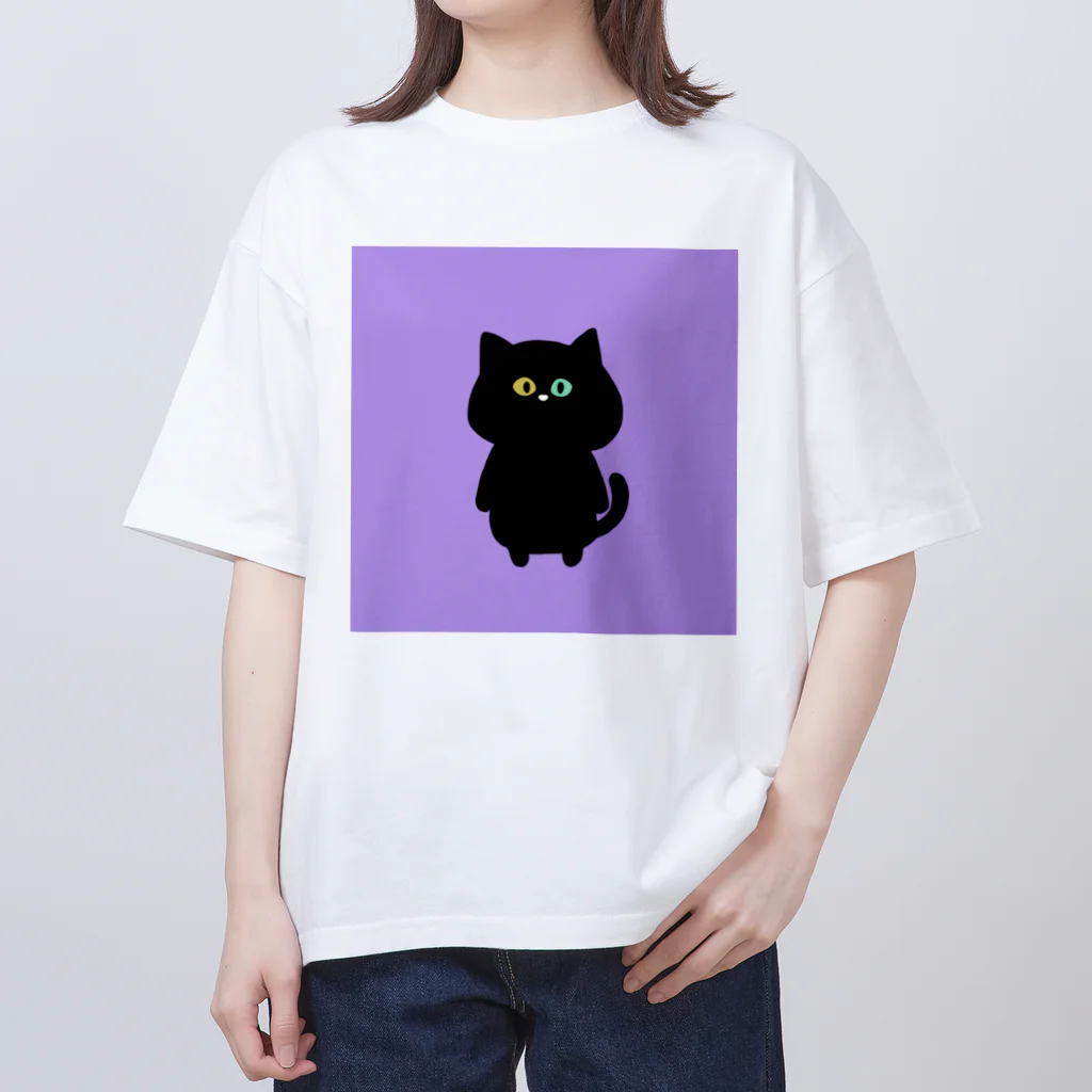 ネムうまるの黒猫 しじみさん【紫】 Oversized T-Shirt