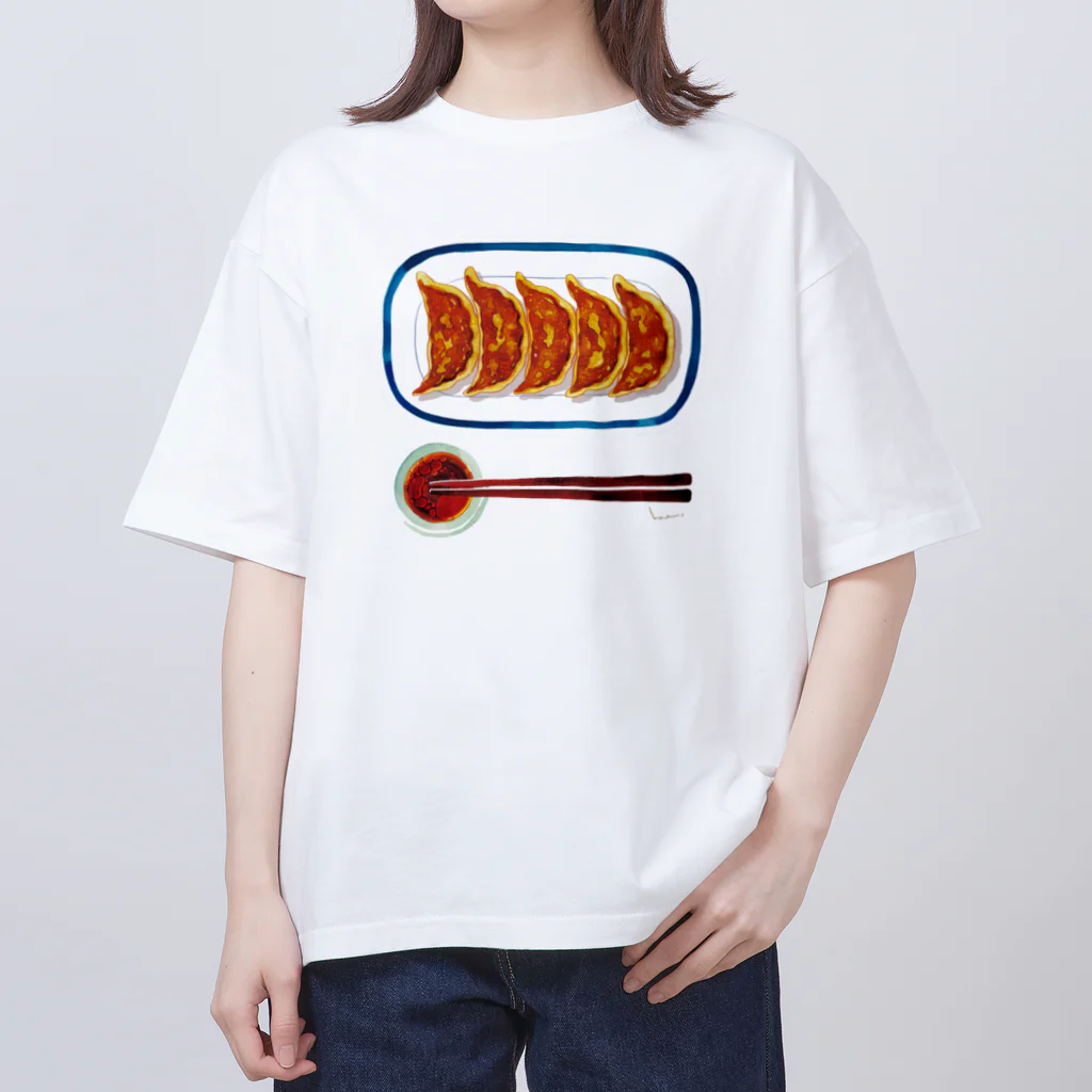 おくちはるのもっちりギョウザ　タレつき Oversized T-Shirt