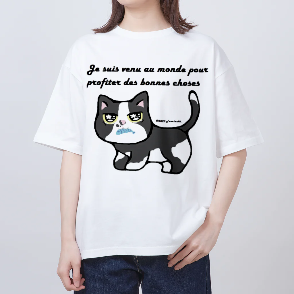 minminのハチワレうおざねこ オーバーサイズTシャツ