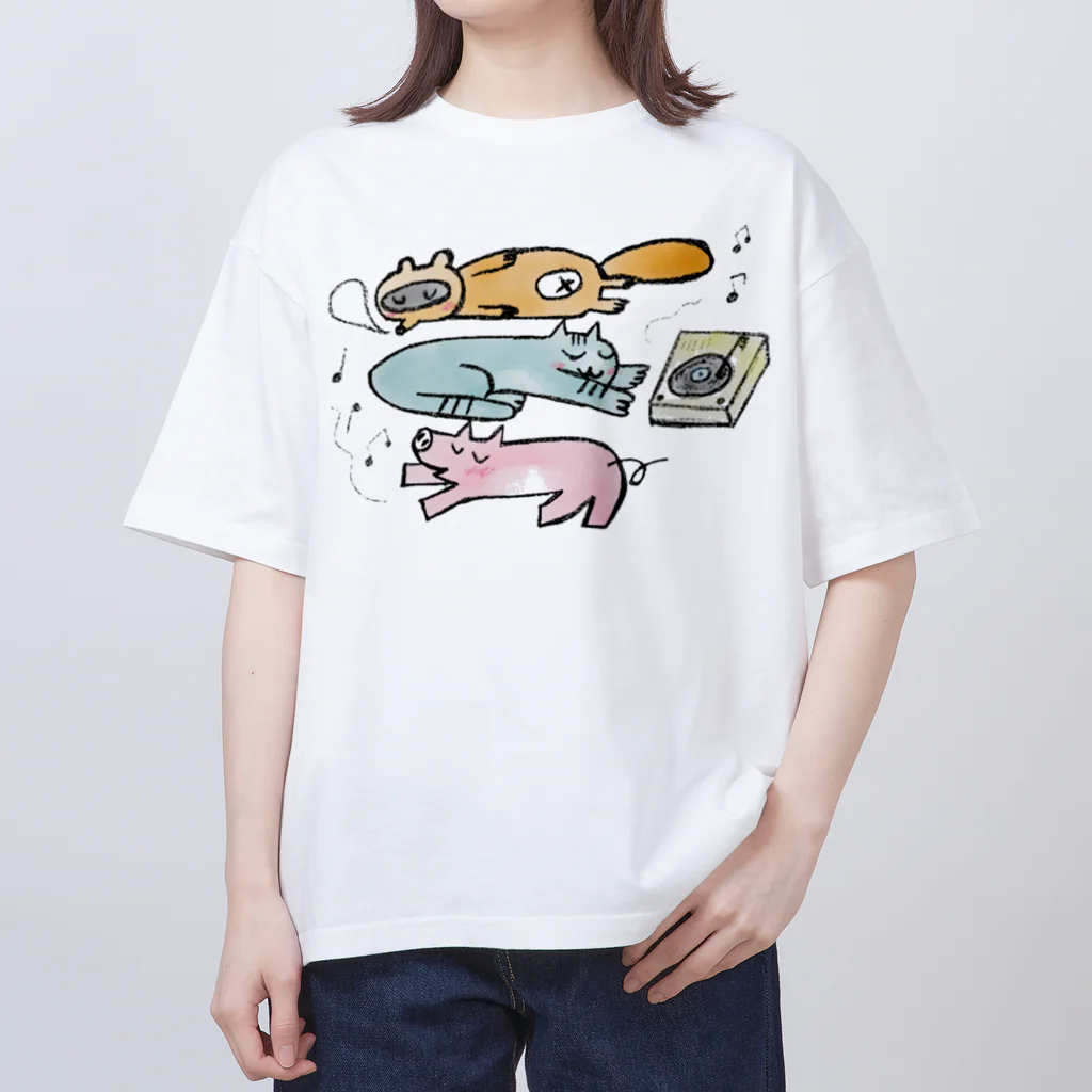 haneponのひるねこぶたぬき オーバーサイズTシャツ