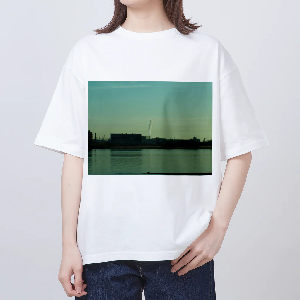 神劃重工のDaydreaming. オーバーサイズTシャツ