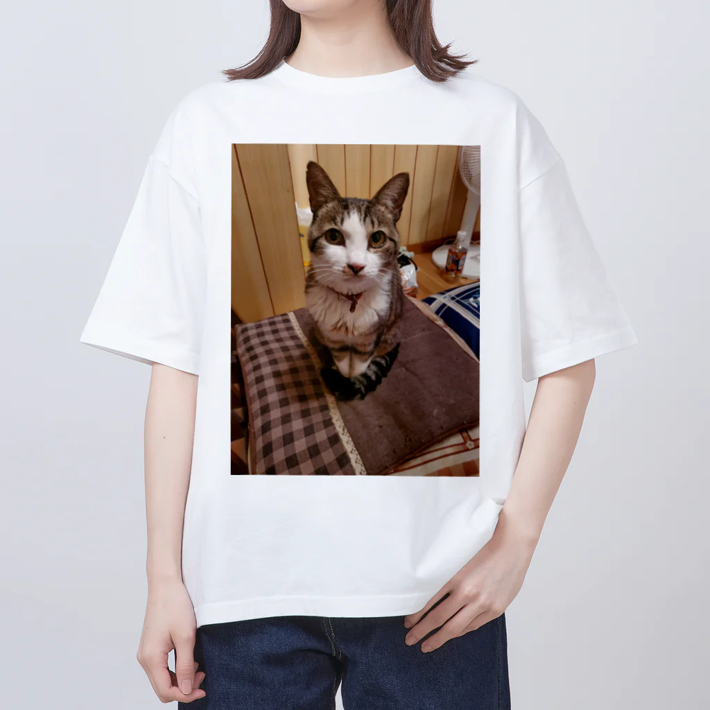 猫又雑貨店のあざと可愛いアイカ姐さん オーバーサイズTシャツ