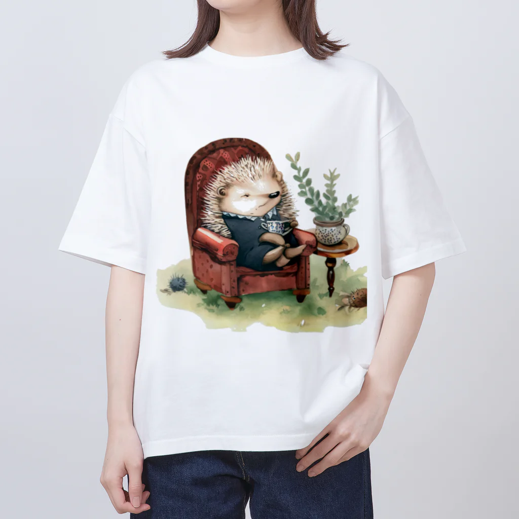 くりちゃんの寛ぐハリネズミ Oversized T-Shirt