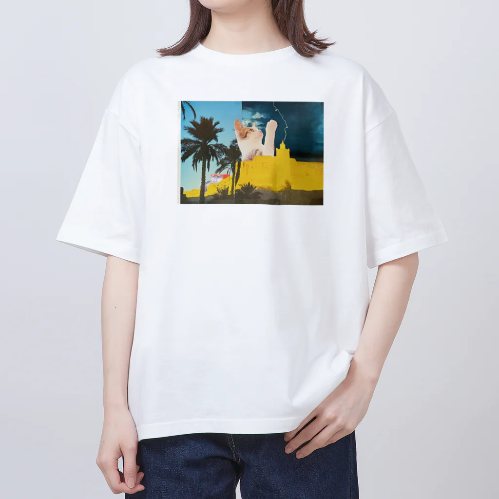 the KINKY DesignのTouch The Thunder Oversized T-Shirt