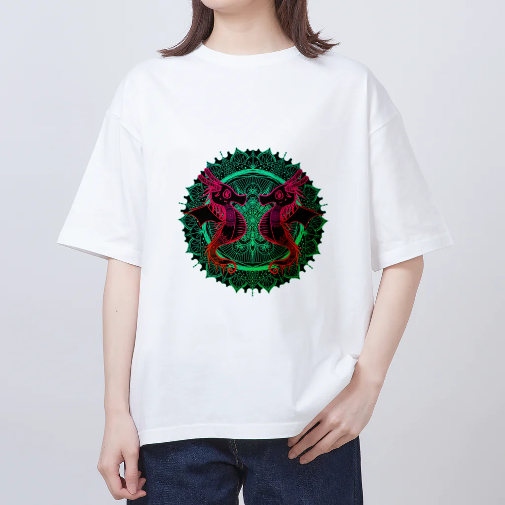 ﾈﾓﾌｨﾗのタツノオトシゴ 曼荼羅 オーバーサイズTシャツ