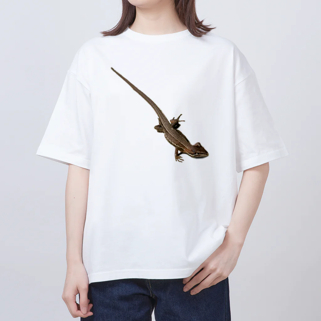 桃くるみSHOPのリアルカナヘビちゃん Oversized T-Shirt