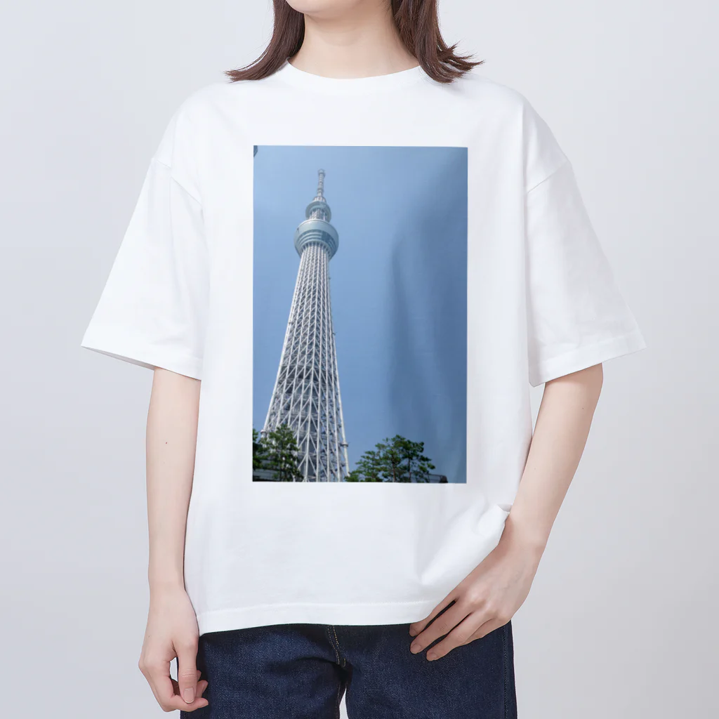 kyurakkoのTOKYO SKYTREE Oversized T-Shirt