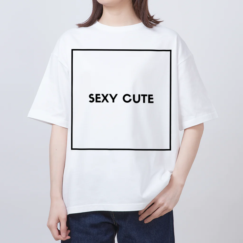 sexycuteのセクシーキュート　ブランド オーバーサイズTシャツ