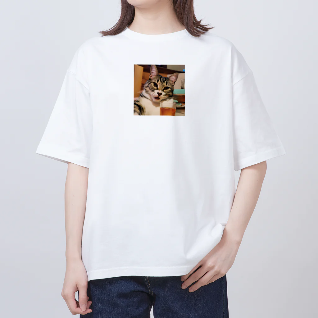 ことこと♂@トレーダーの猫猫　泥酔 Oversized T-Shirt