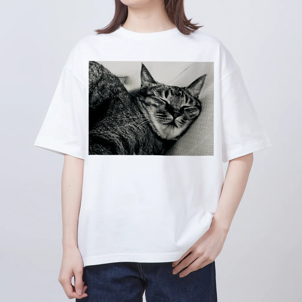 深夜の猫屋さんの深夜猫 Oversized T-Shirt