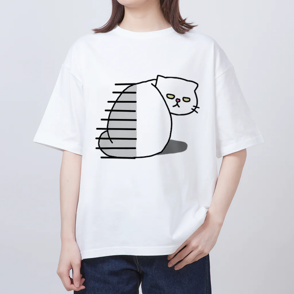 Cute mascot dogsのExotic shorthair looking back Oversized T-Shirt