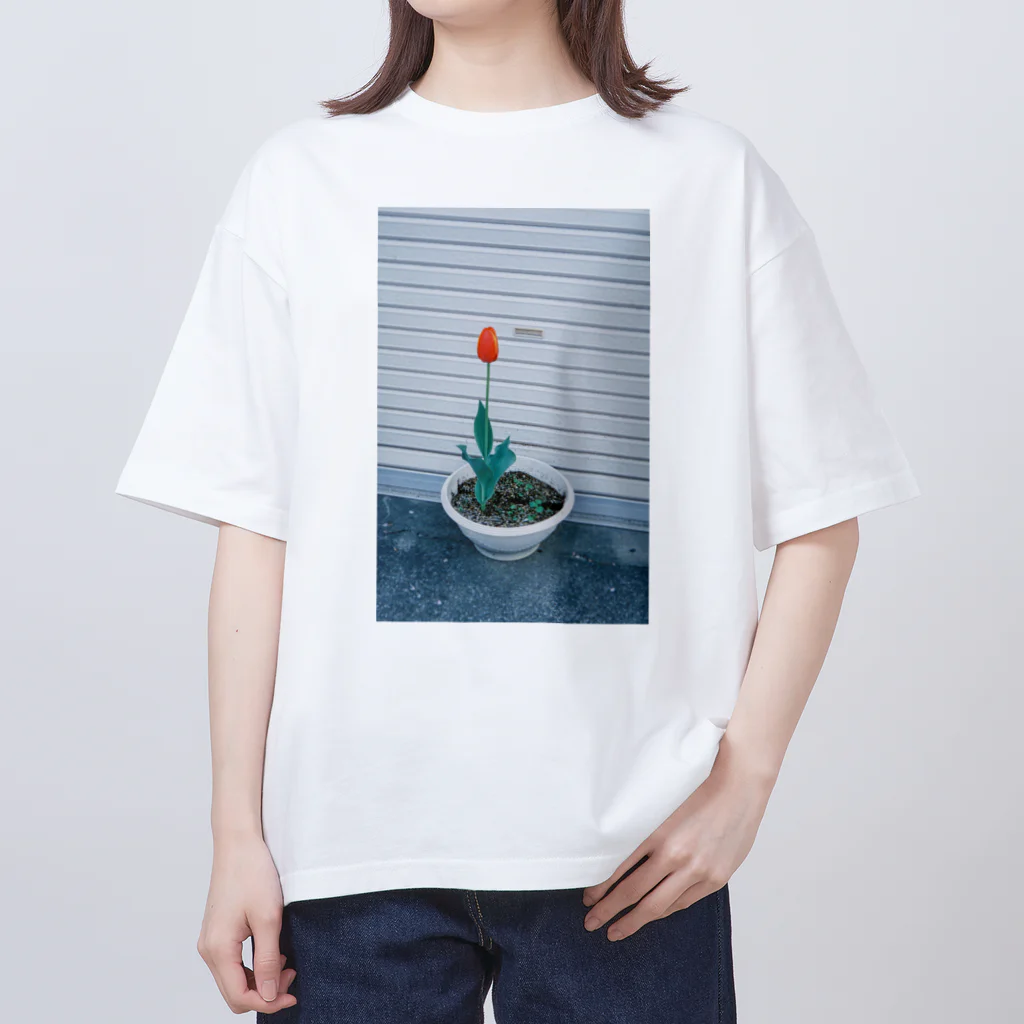 Pinocollection*のいつかの春(チューリップ) オーバーサイズTシャツ