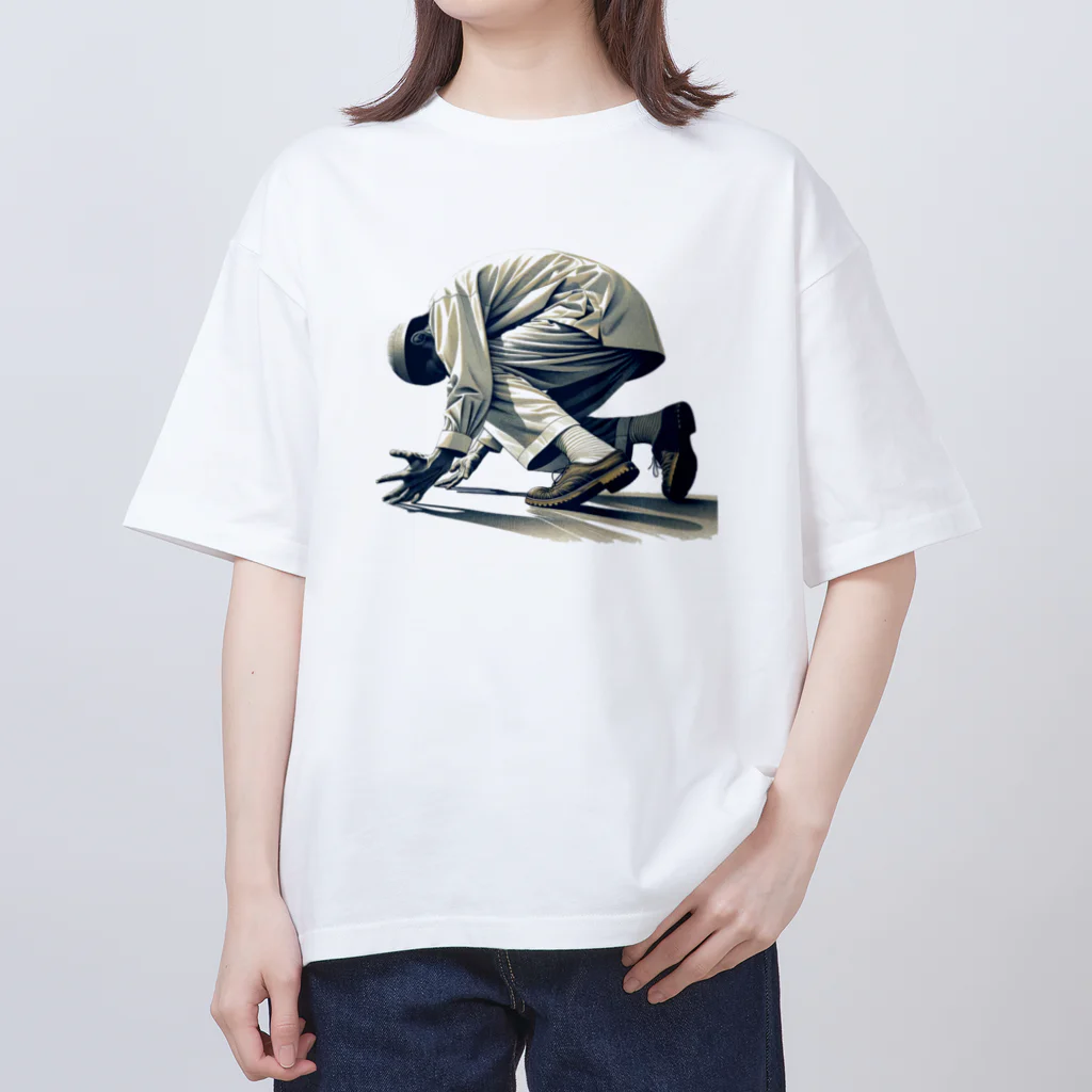 影のアートショップの影の中の静寂 Oversized T-Shirt