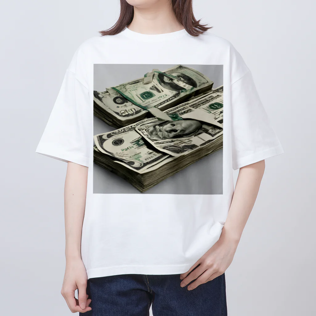 yoyoyoのマネー Oversized T-Shirt