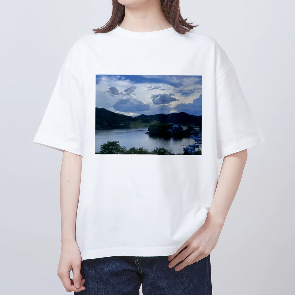 休憩時間の久美浜湾Tシャツ Oversized T-Shirt