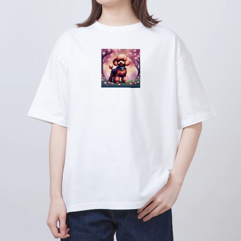 ChicCanvas Boutiqueの桜舞い散る中でたたずむ可愛いトイプードル Oversized T-Shirt