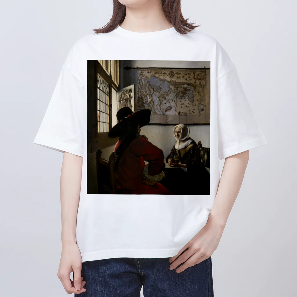 世界美術商店の兵士と笑う女 / Officer and Laughing Girl Oversized T-Shirt