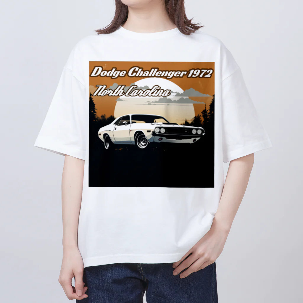 ｱｰﾄｷﾞｬﾗﾘｰ こっそり堂 (笑のDodge Challenger 1972 North Carolina モンスターマシーン オーバーサイズTシャツ