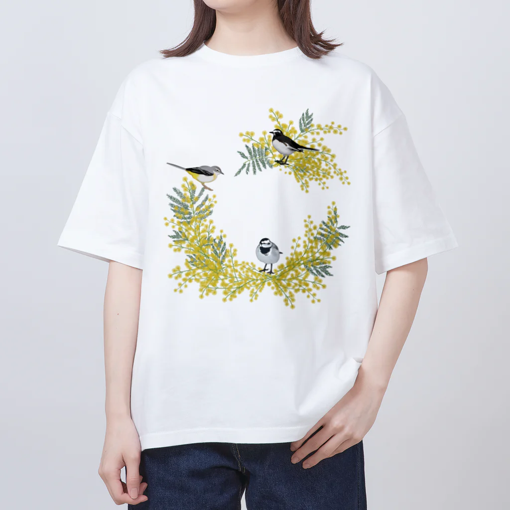 やちよ｜リアル鳥イラストの鶺鴒さんとミモザのリース（枝なし） オーバーサイズTシャツ