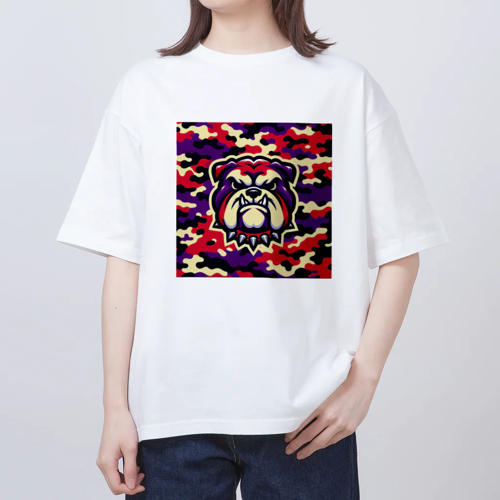 迷彩キャラクター工房の迷彩ブルドッグ Oversized T-Shirt