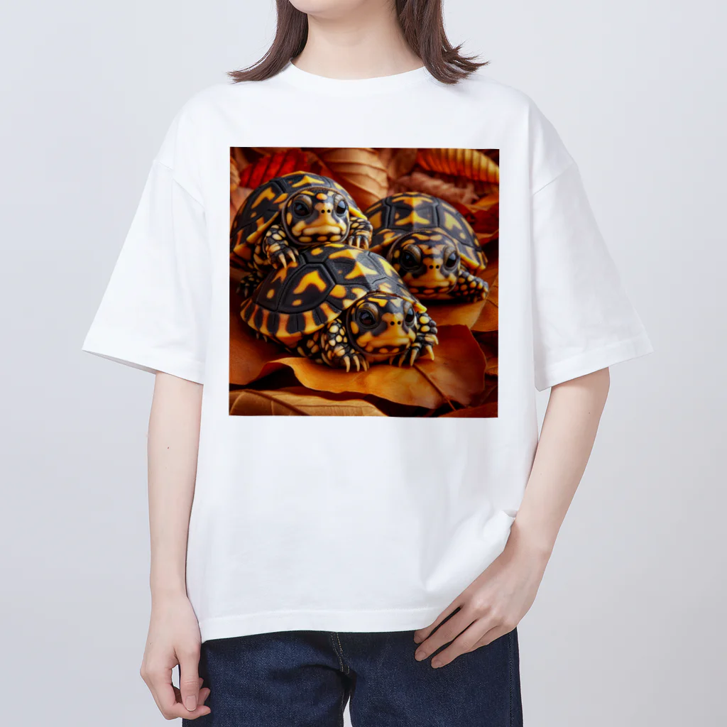 auroのトウブハコガメ Oversized T-Shirt