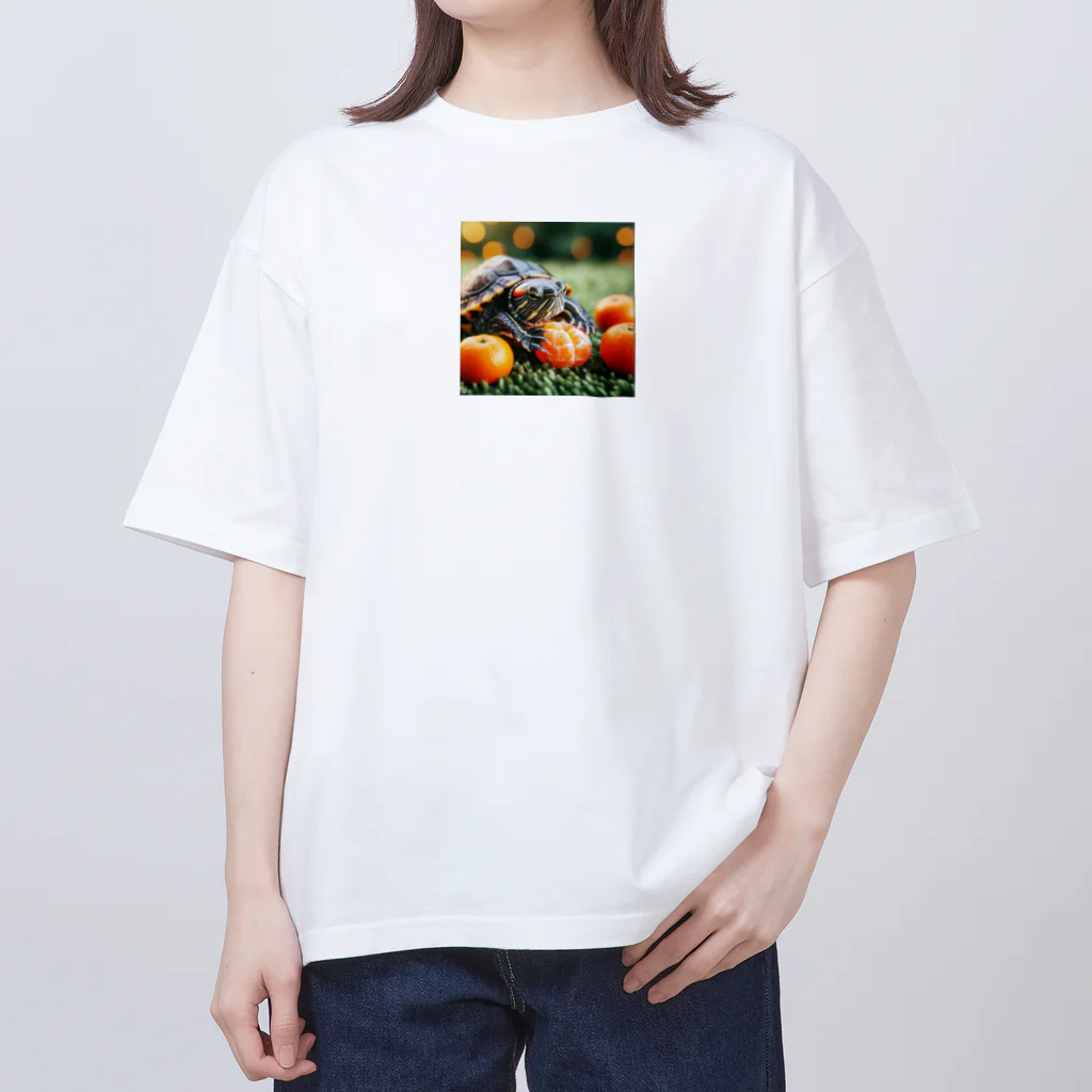 saijo79のオレンジミドリガメ Oversized T-Shirt