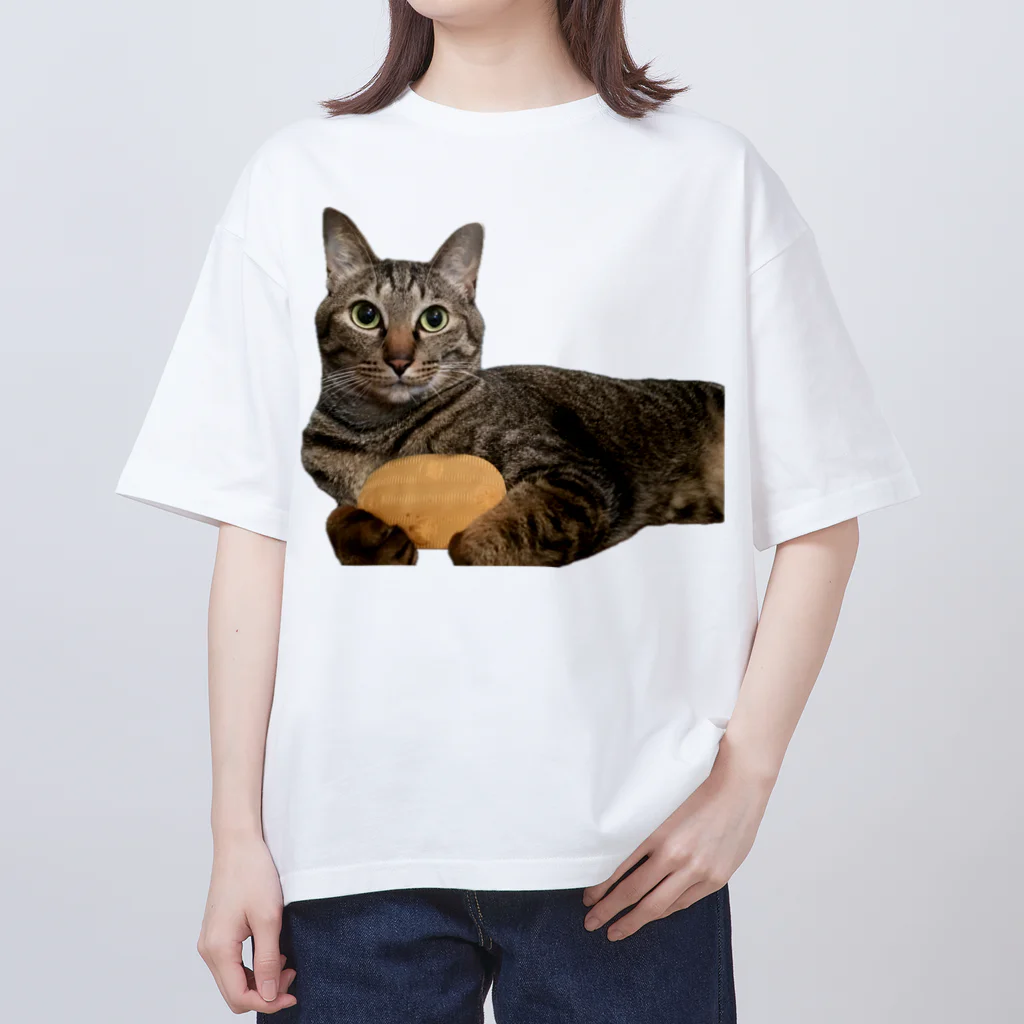 オレはニャン蔵の『猫に小判』オレはニャン蔵 Oversized T-Shirt