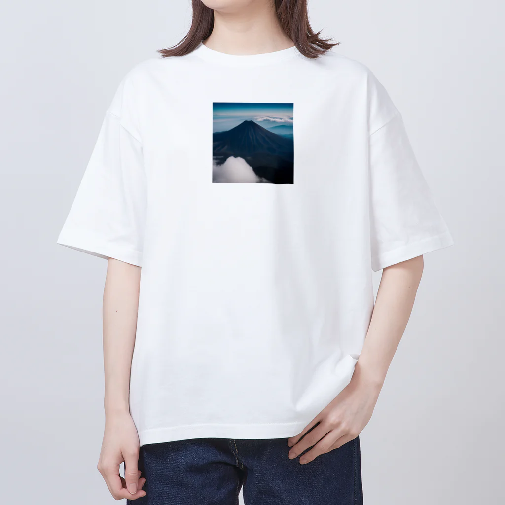 metametamonnのグアテマラのチチカステナンゴ火山 オーバーサイズTシャツ