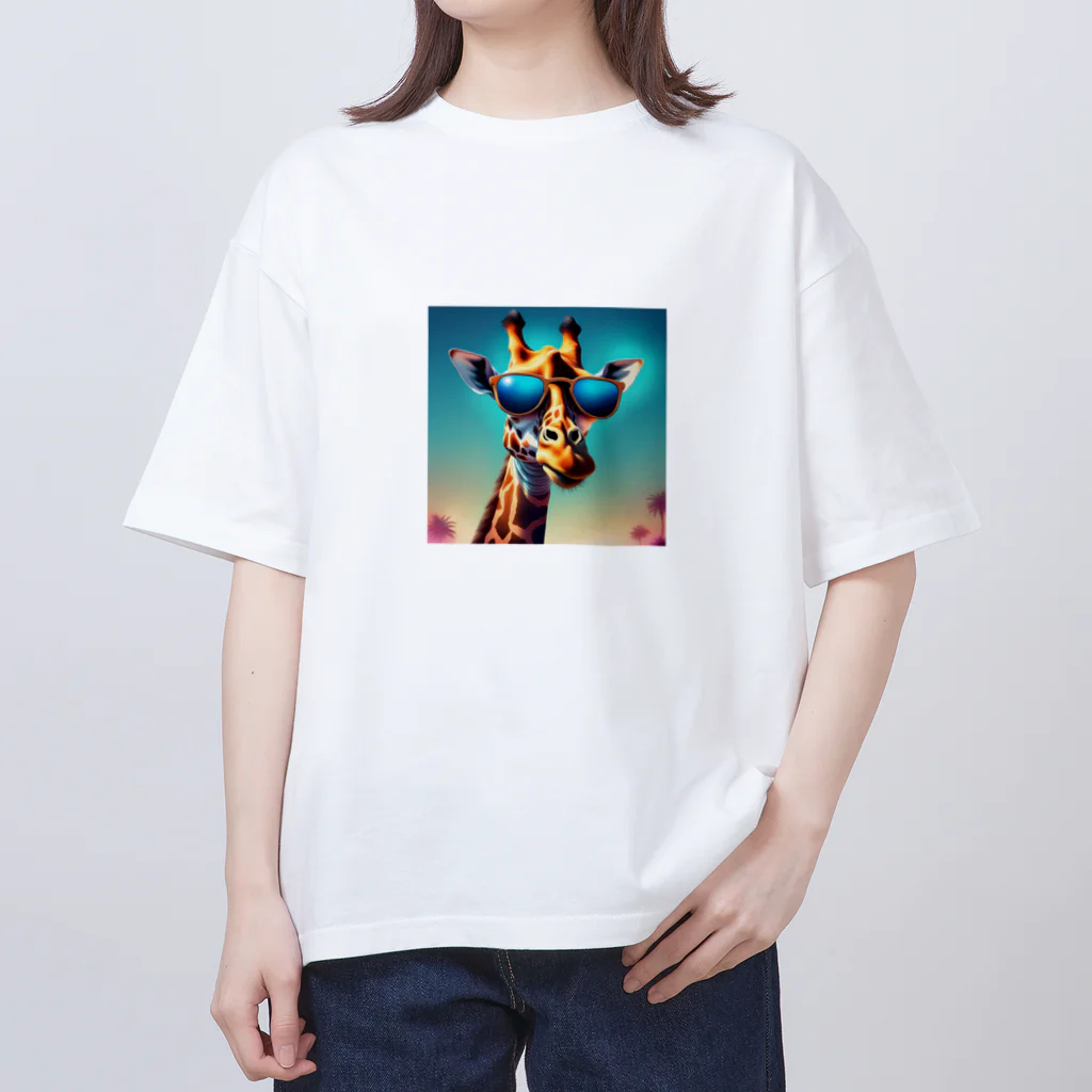 GIRAFFEのサングラスをかけたキリン Oversized T-Shirt