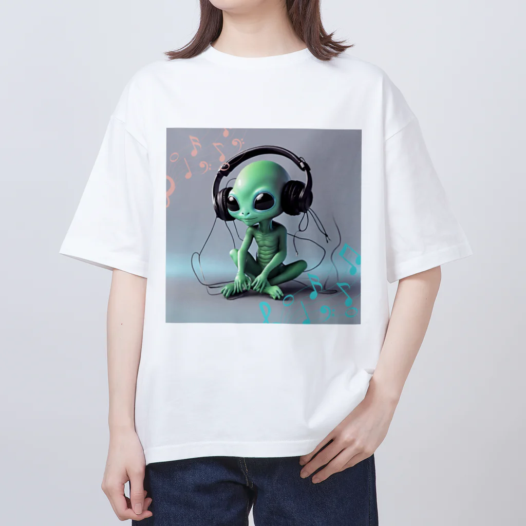 apple47の音楽を聴く宇宙人 オーバーサイズTシャツ